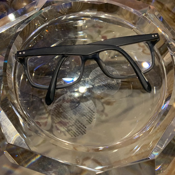 Marchon NYC Sunglasses - Picture 4 of 7